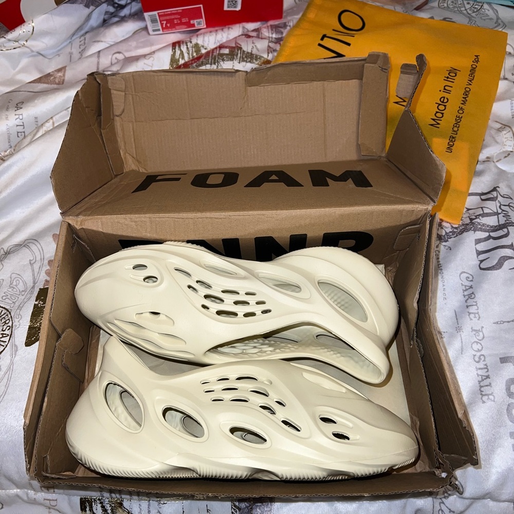 Yeezy foam runners